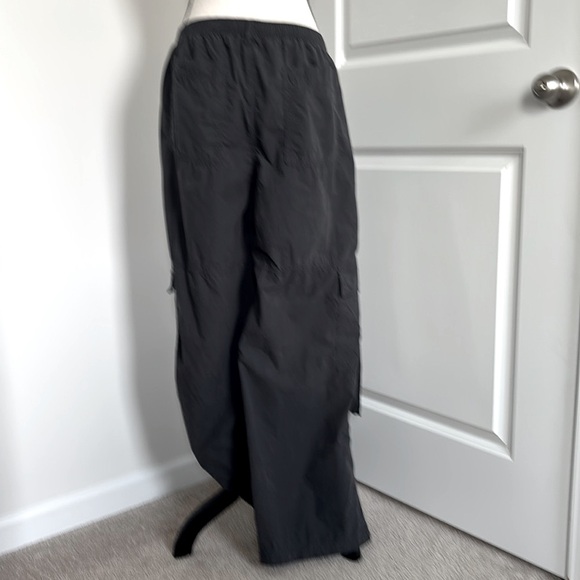 NWT Dark Gray Cargo Pants - Picture 7 of 12